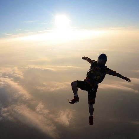 Skydiving Pictures and Skydiving Videos